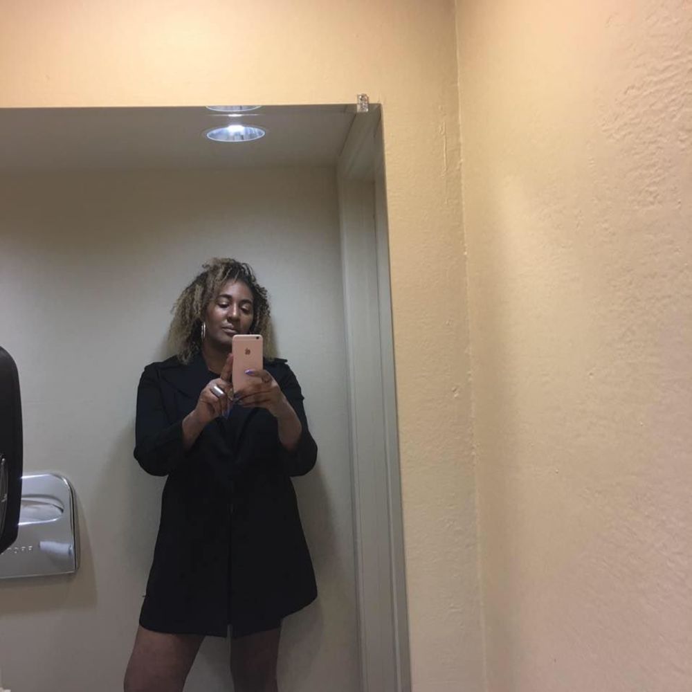 Meet your Posher, Robin