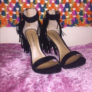 Black fringe heel