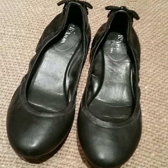 Maria Sharapova black flats  for Cole Hann - Picture 1 of 6