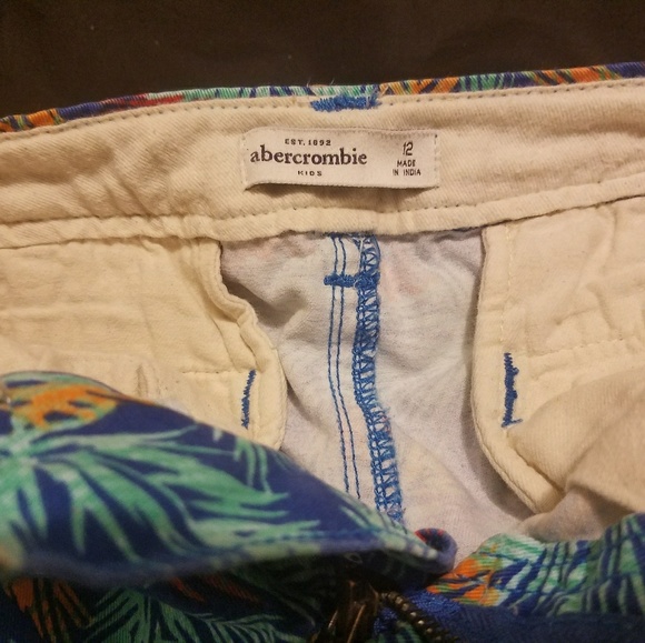 Abercrombie kids shorts - Picture 3 of 3