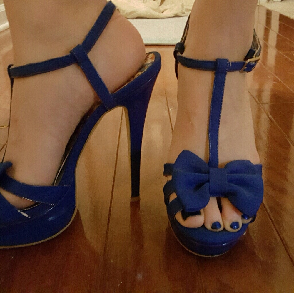 Shii Royal Blue Bow Pumps