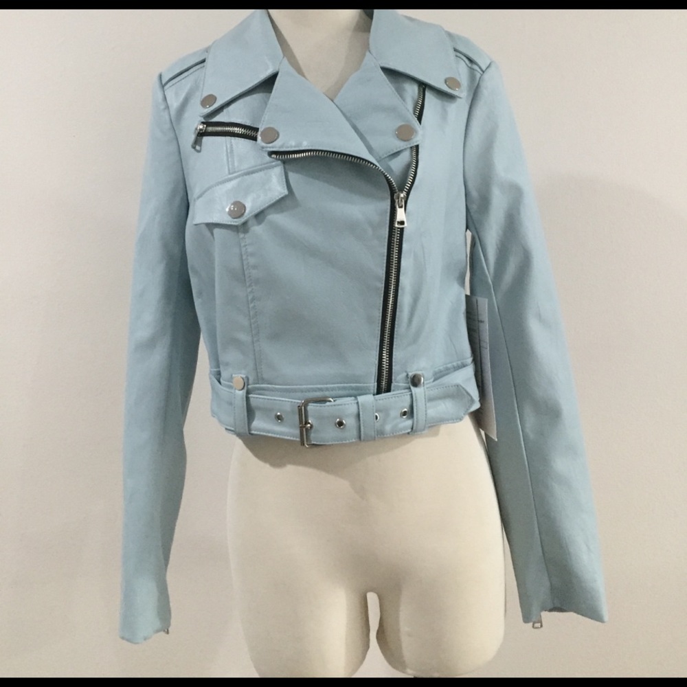 BNWT!!! $40 OFF🙀 BEBE cropped faux leather Moto!