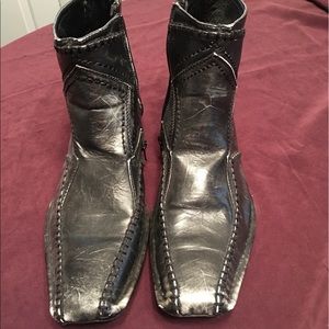 District 3 Mens boots