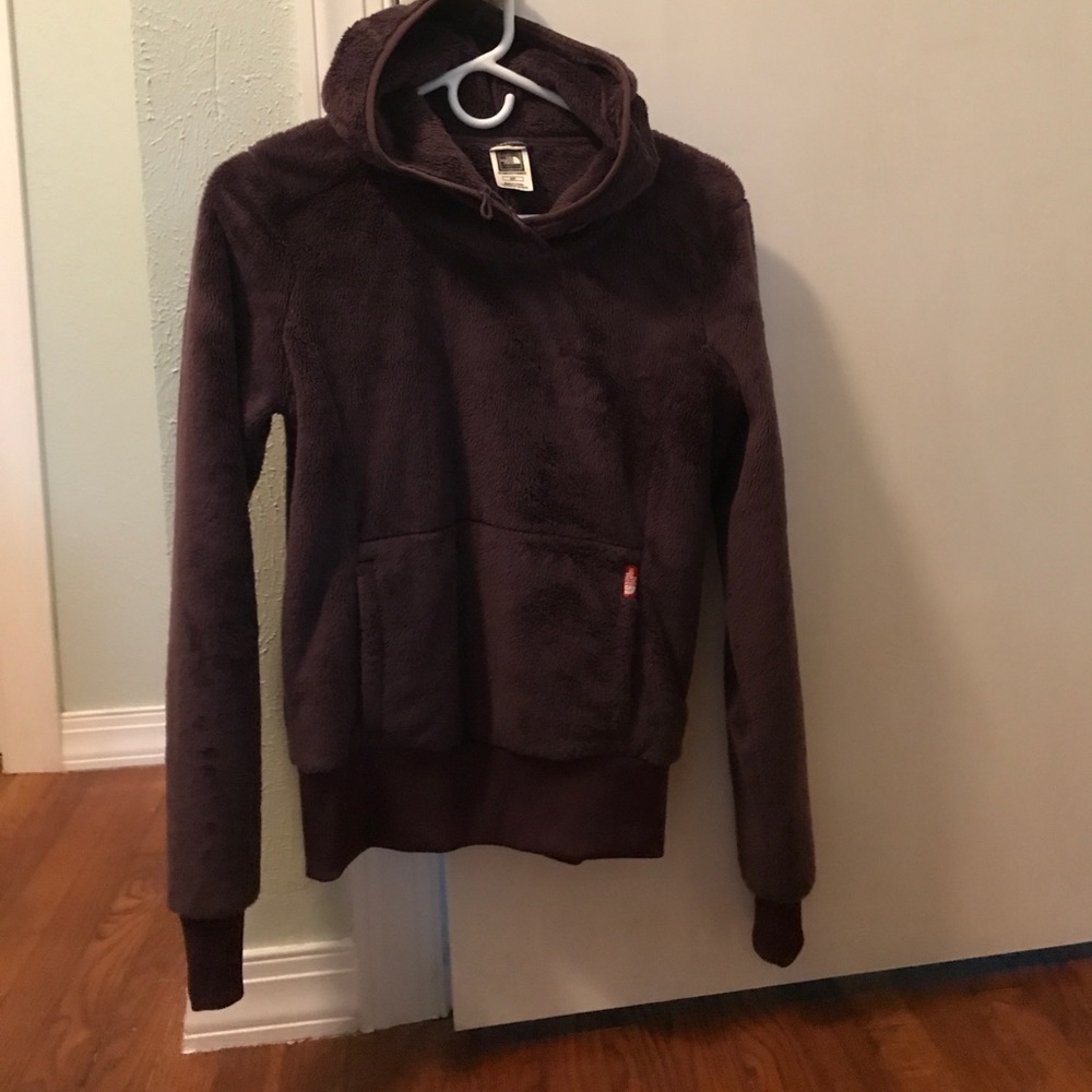 North face pullover