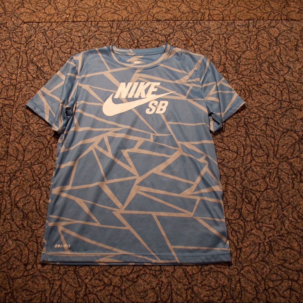 Nike Youth XL Drifit