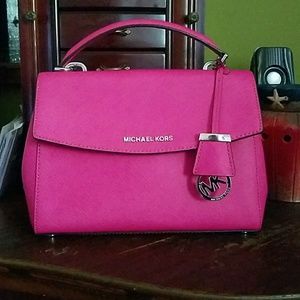 Michael Kors fuschia Ava small