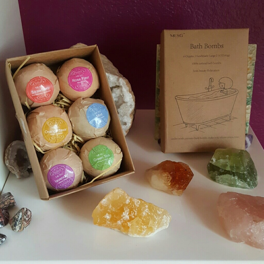 6 Organic 2.1oz Bath Bombs Fizzies Gift Set