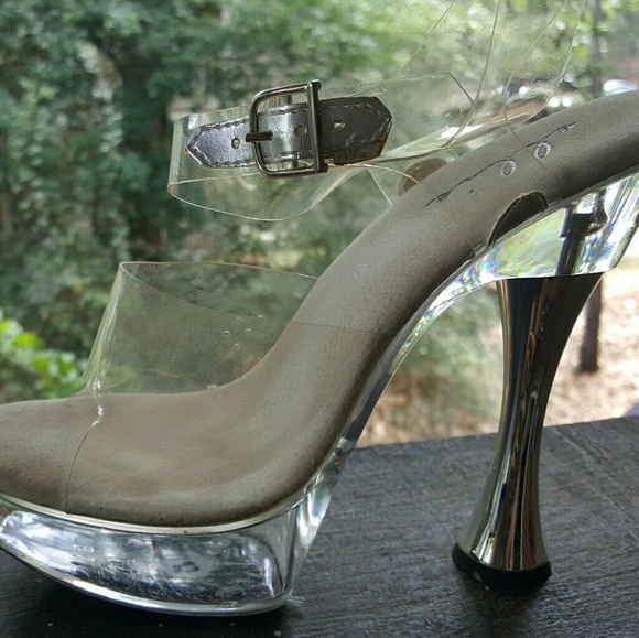 Essie Silver Platform Heels - Picture 3 of 4