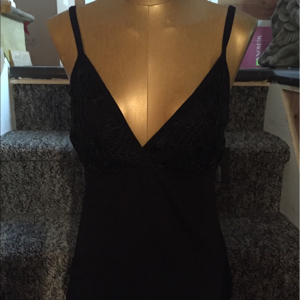 Kenneth Cole top