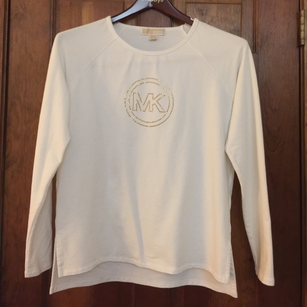 Women top size M