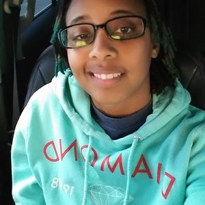 Meet your Posher, Ashley