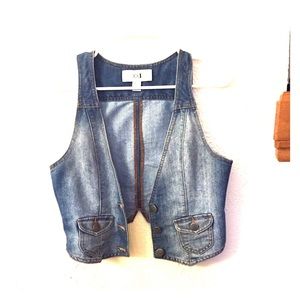 Jean Vest