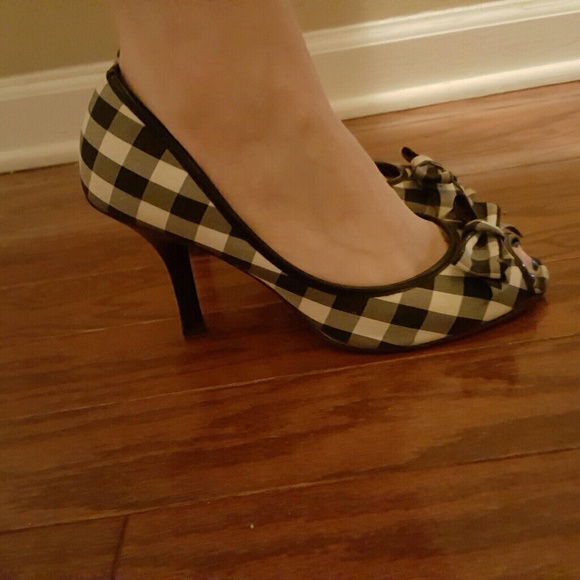 Unlisted Checkered Bow Pumps - Picture 2 of 5
