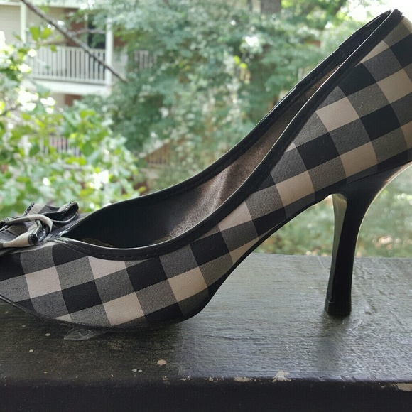 Unlisted Checkered Bow Pumps - Picture 4 of 5