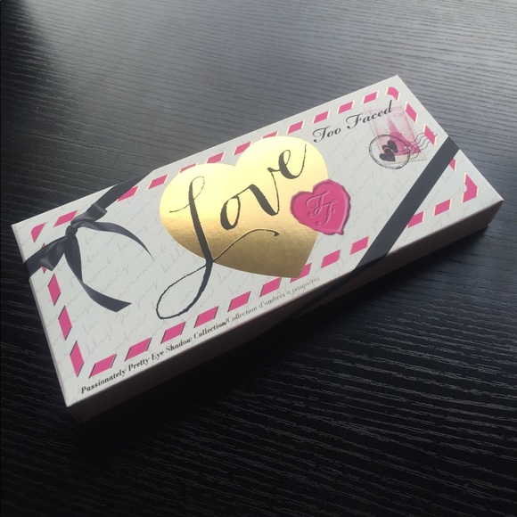 Too Faced Love Passionately Pretty Eye Palette - Picture 1 of 7
