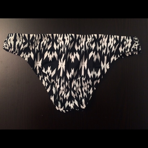 B&W tribal bathing suit bottoms - Picture 2 of 3