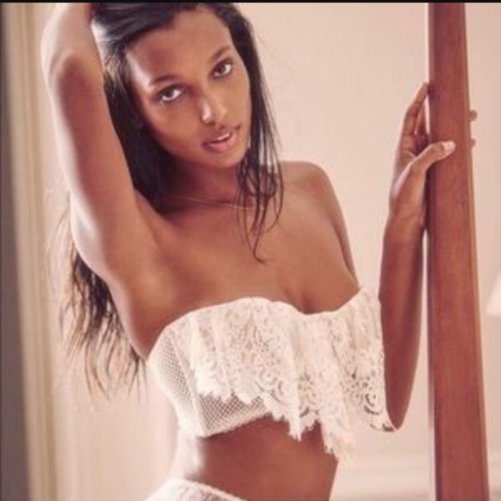 Dream Angels strapless underwire bralette