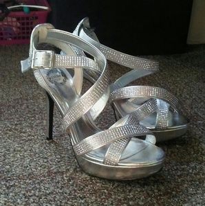 Hold trade Prom heels