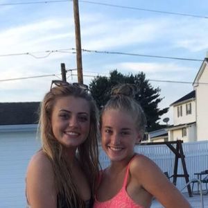 Meet your Posher, Macie