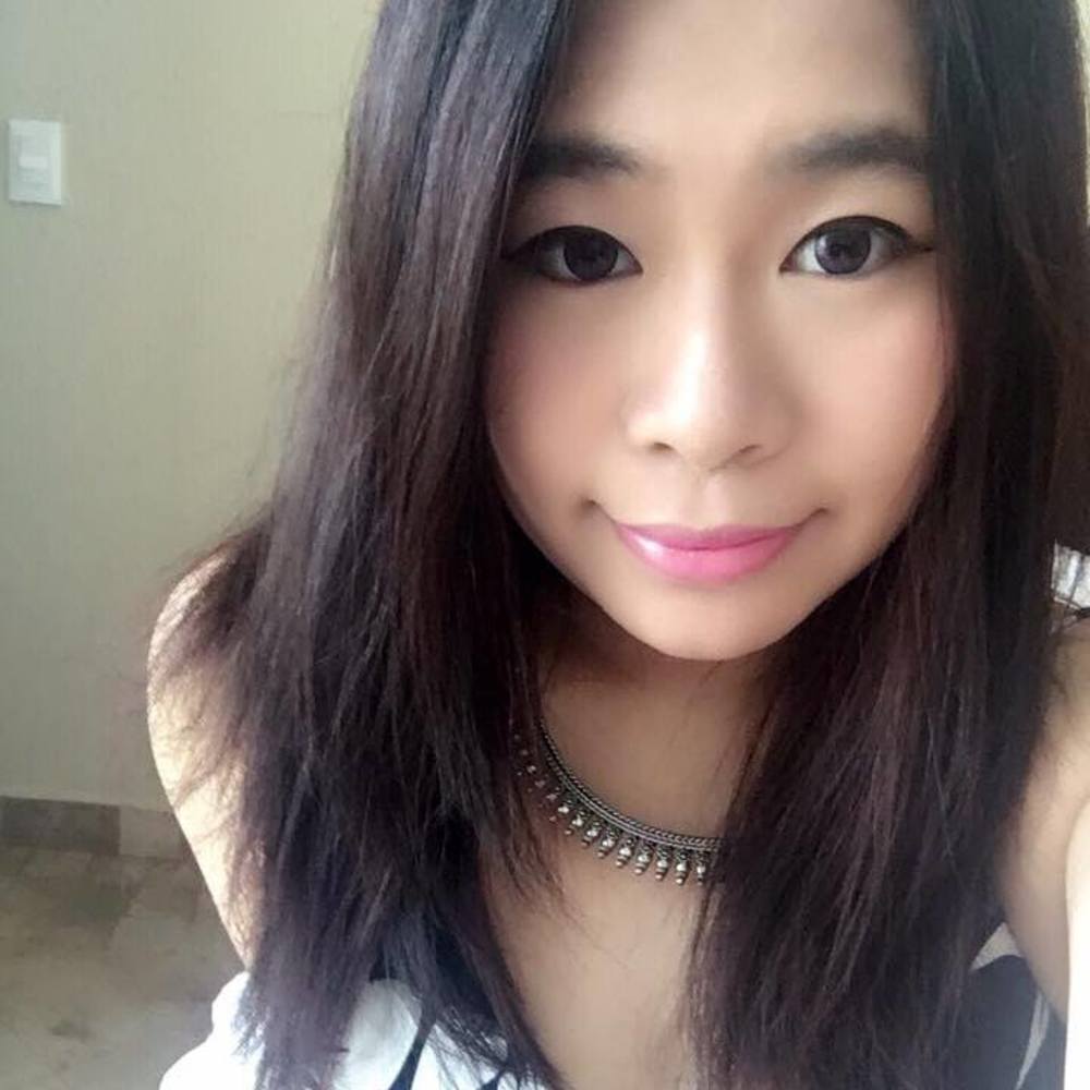 Meet your Posher, Danielle