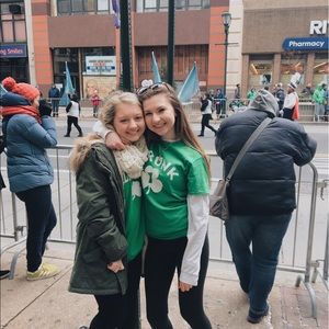 Meet your Posher, Maura