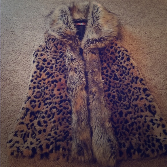 Jackets & Blazers - Fur vest