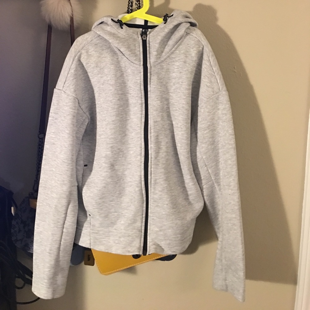 Uniqlo Sweatshirt