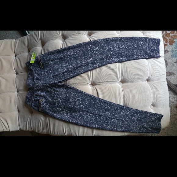 Leggings - Picture 1 of 5