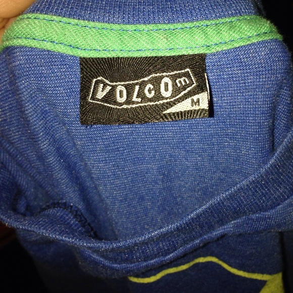 Volcom tee-shirt. - Picture 2 of 2