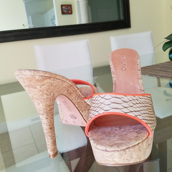 Very Good  Qualify High  heel mules size 5 - Picture 4 of 4