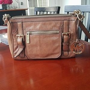 Micheal Kors purse