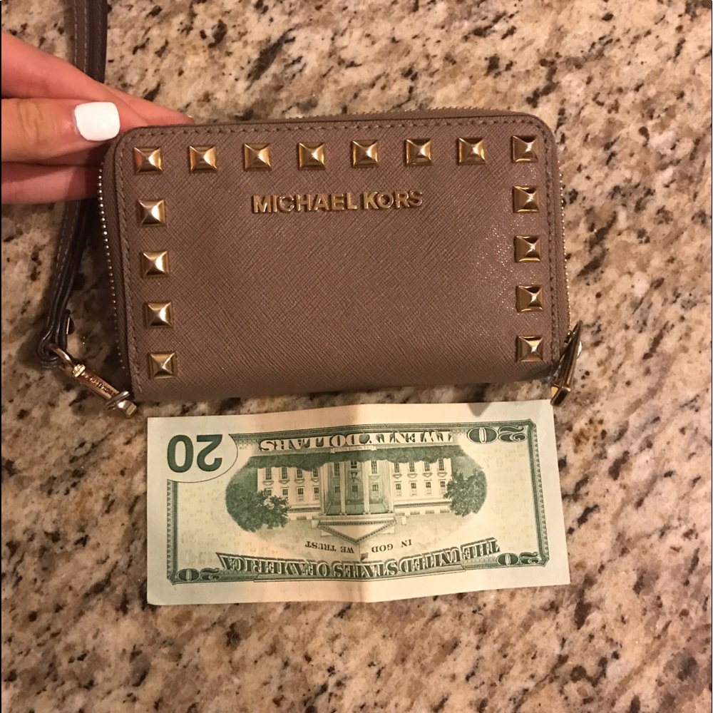 Brown Micheal Kors wallet