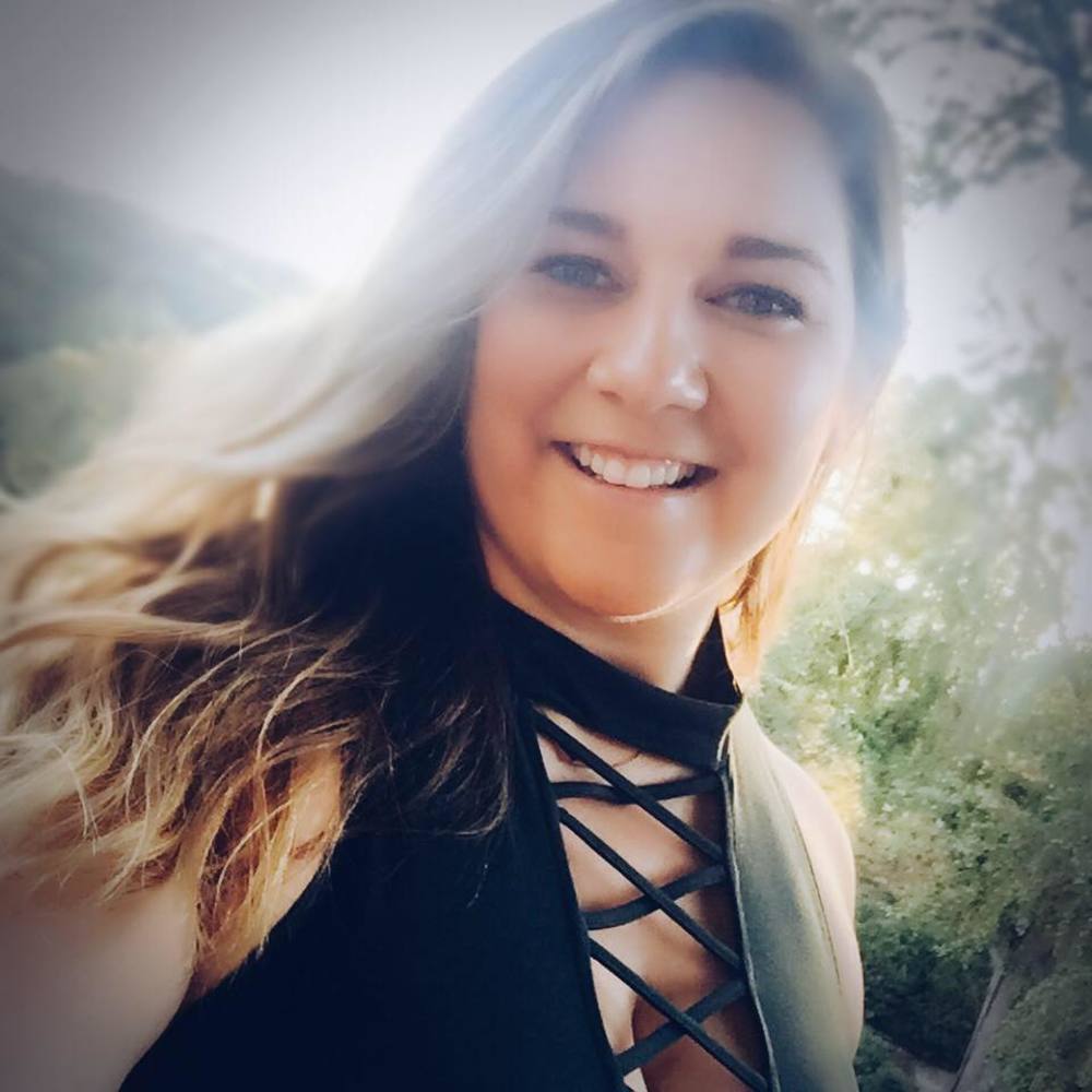 Meet your Posher, Abbie