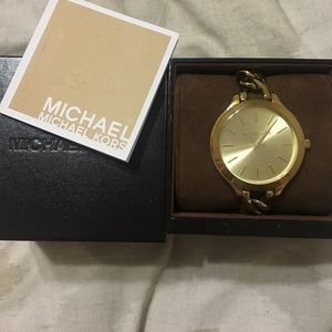Thin Gold Chain Michael Kors Watch (MK-3222)