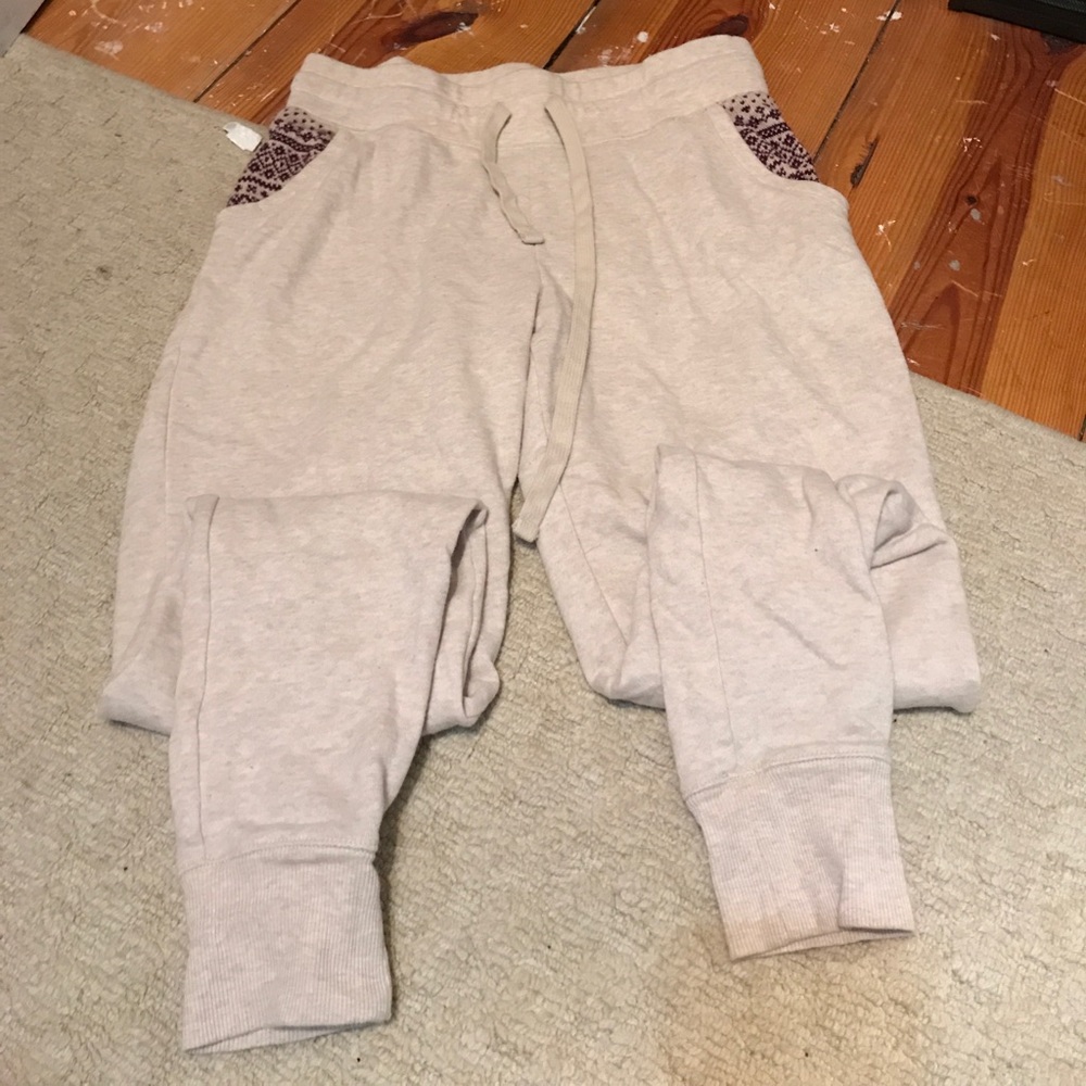 jogger pants