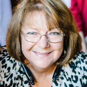 Meet your Posher, Debbie