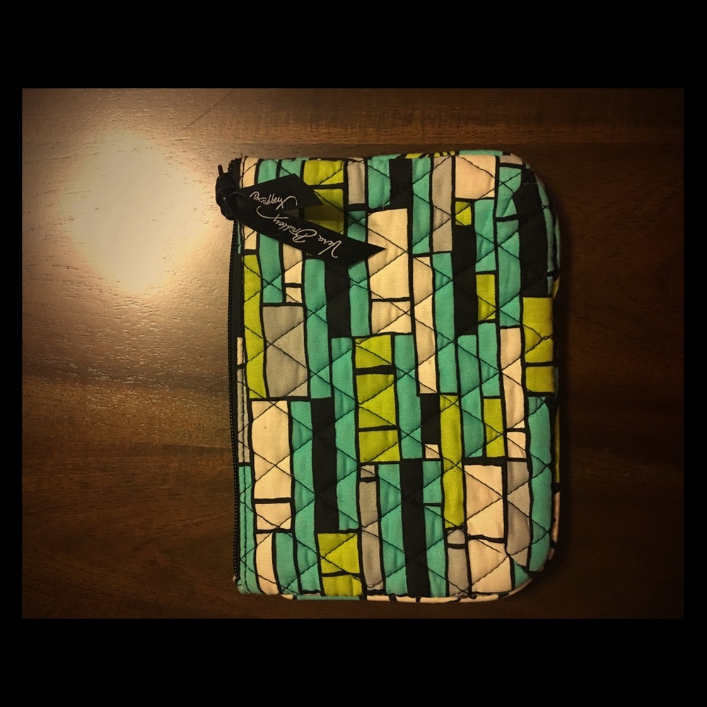 Authentic Small Vera Bradley cosmetic bag