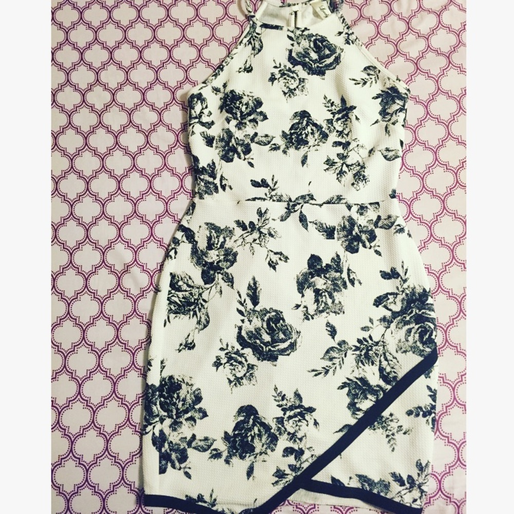 Very flattering black and white mini dress