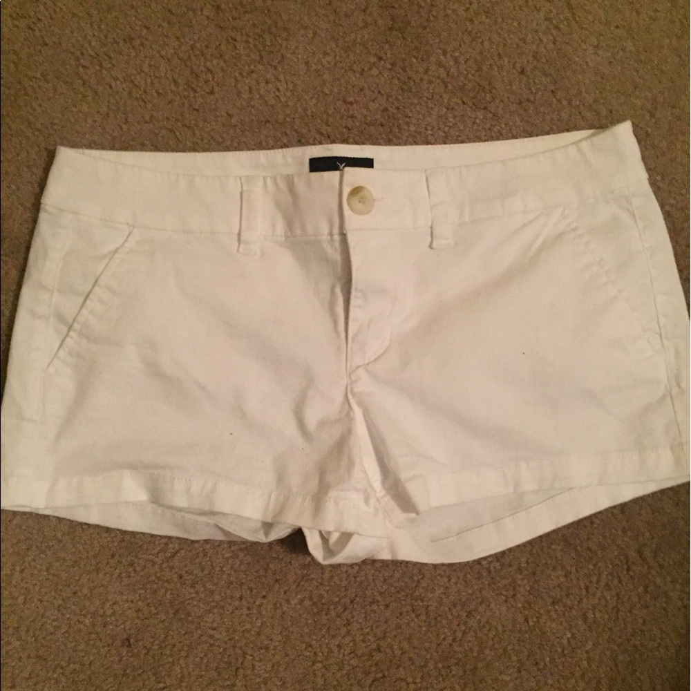 White American eagle shortie shorts! Size 10!