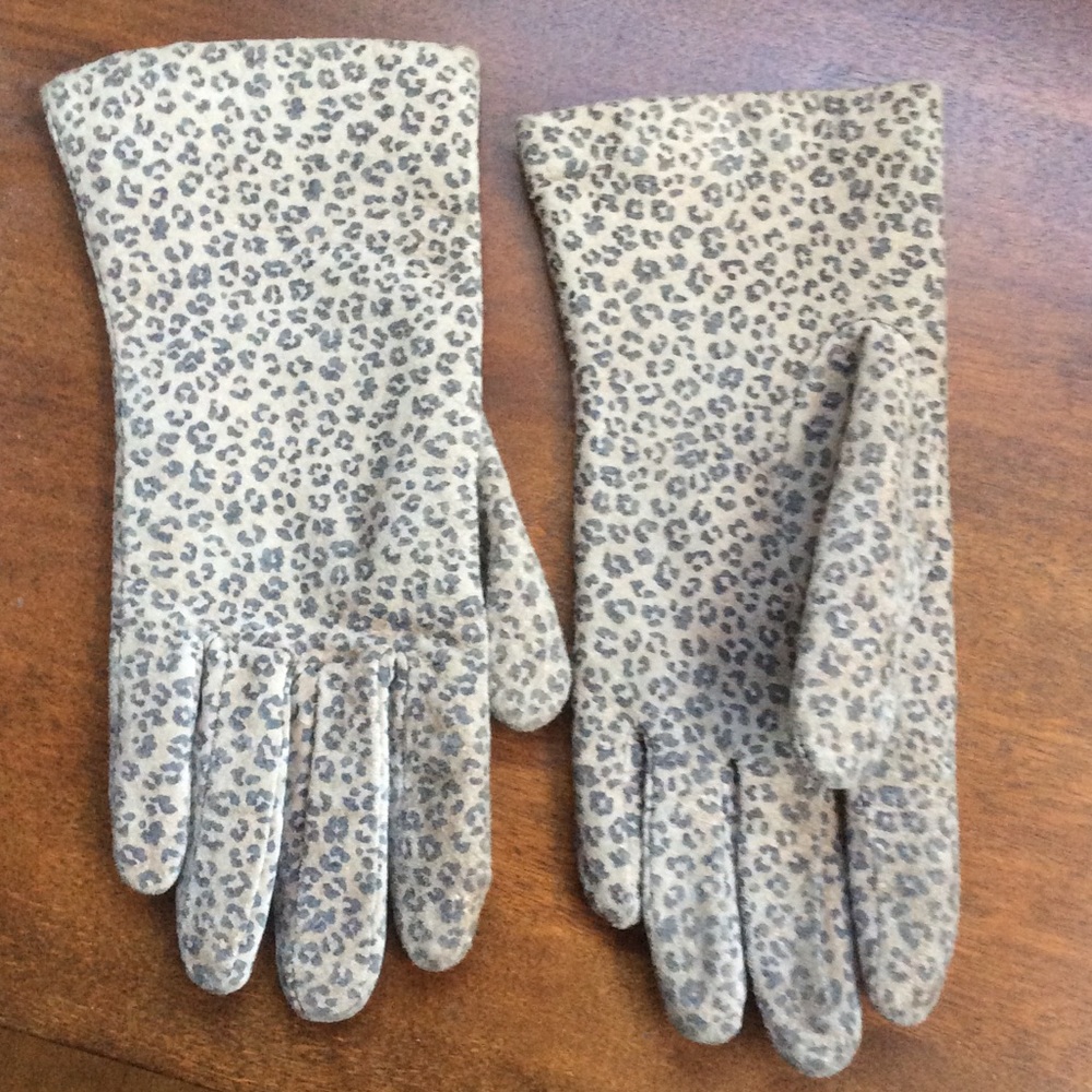 Gloves