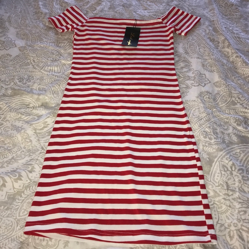 Off the shoulder dress 🔆