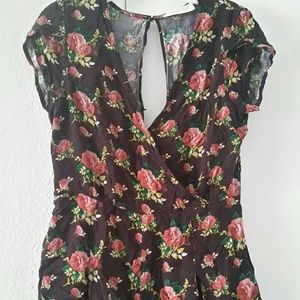 Kittenish by Jessie James Decker Rose Romper