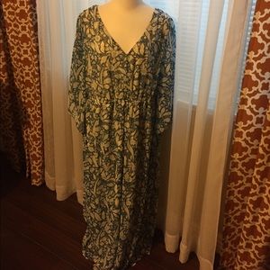 Plus size maxi dress