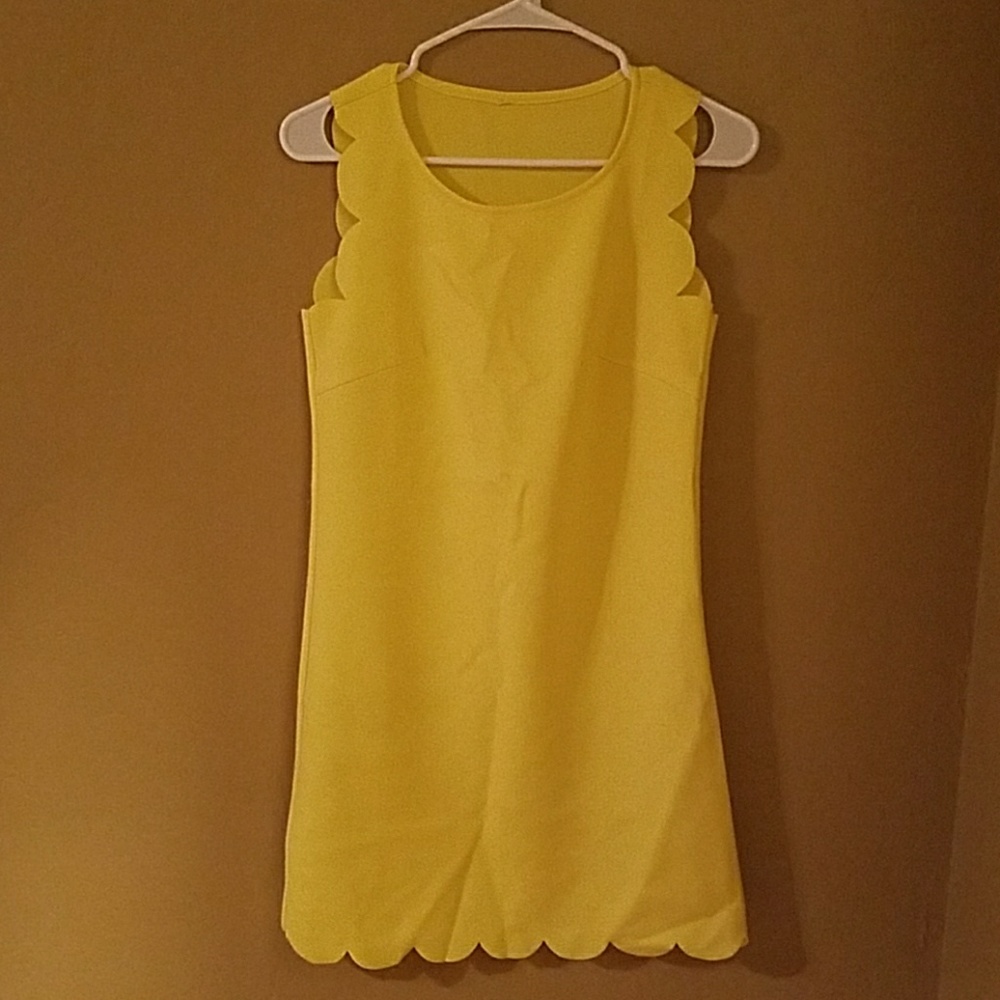 Yellow shift dress