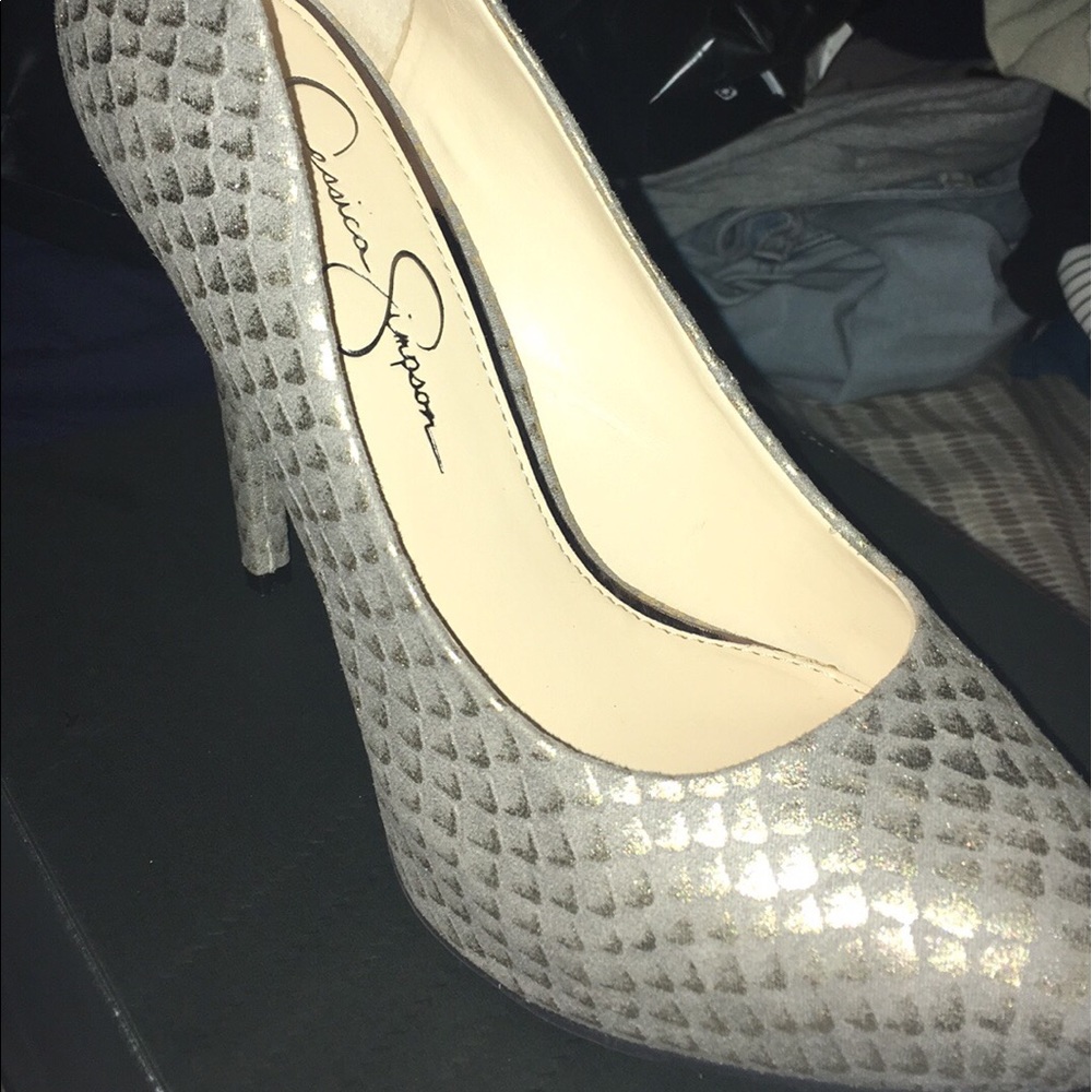 Brand new Jessica Simpson heels