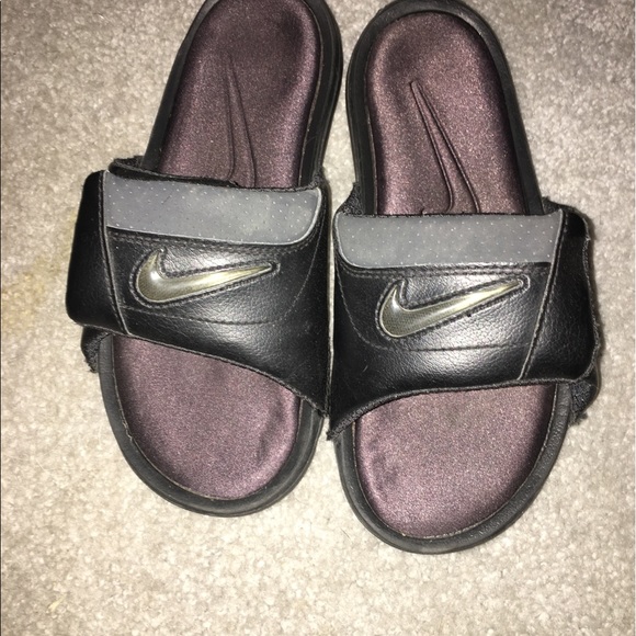 Nike size 4 - Picture 1 of 1