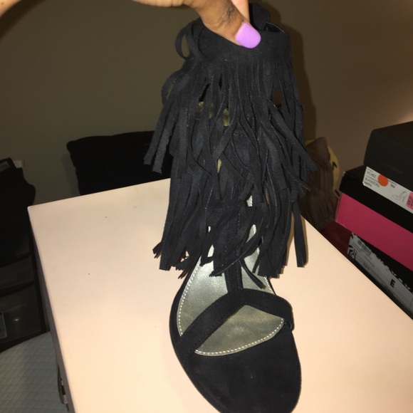 Fringe Heels!!! - Picture 1 of 2