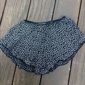 Floral Loose Brandy Melville Shorts