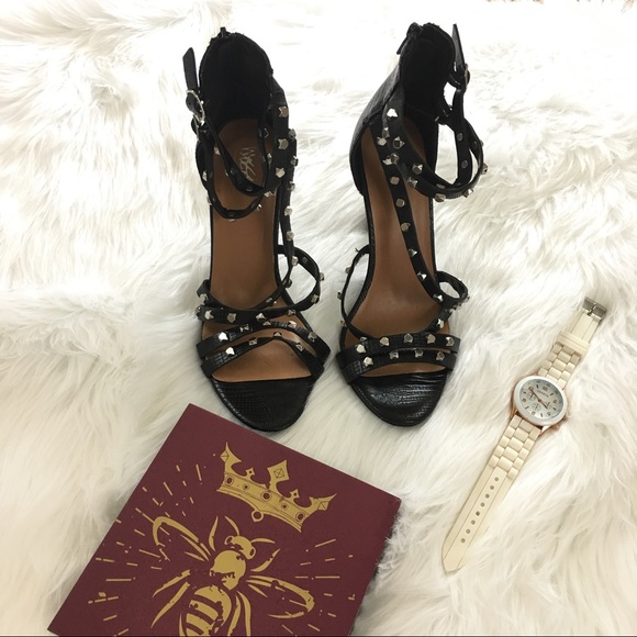 Studded Strappy Heels! 👠 - Picture 2 of 3