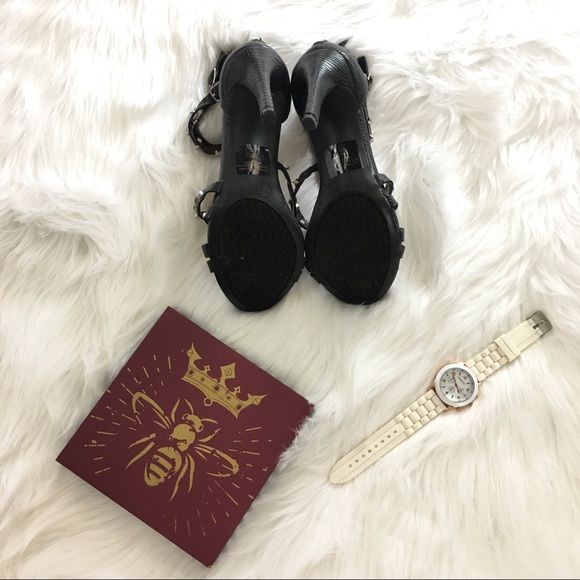 Studded Strappy Heels! 👠 - Picture 3 of 3